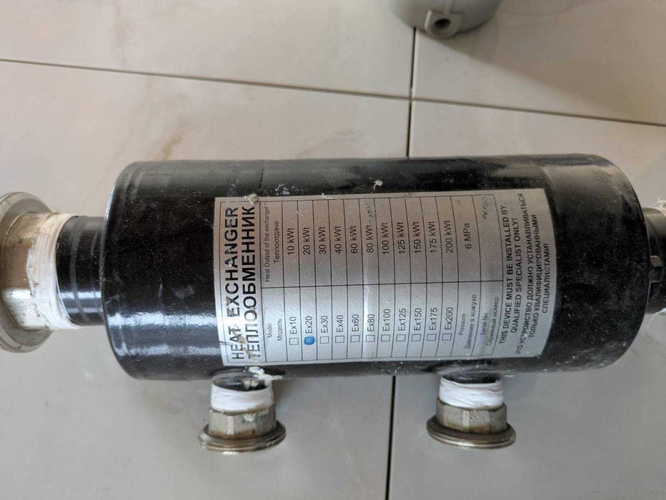 Піщаний фільтр для басейну Emaux Top-Mount Sand Filter (в комплекті з теплообмінником та насосом)
