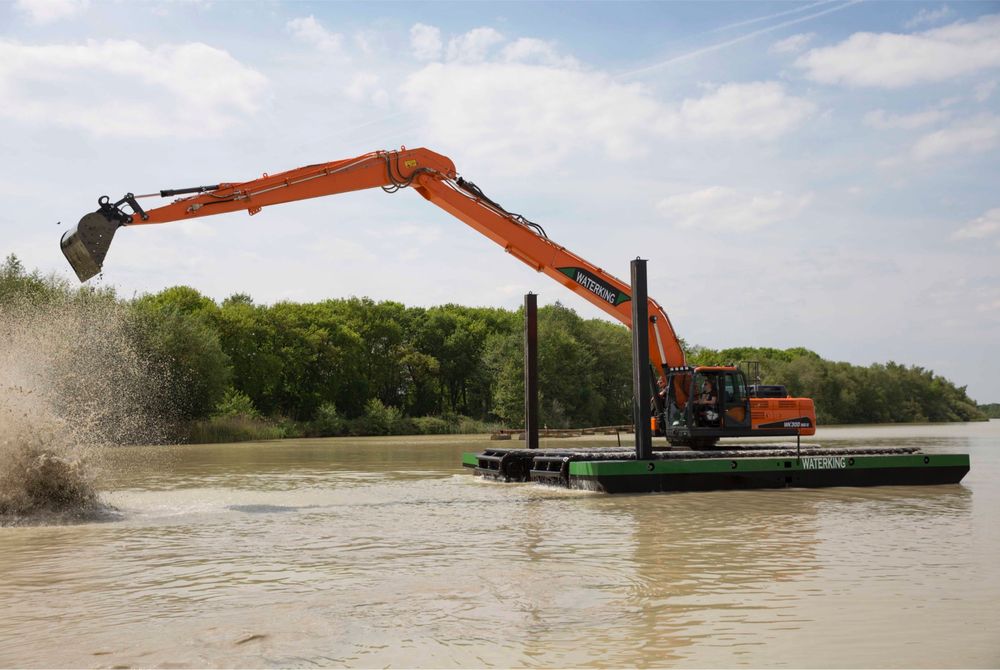 Очистка водоемов.Плавающий экскаватор. Длиннорукий экскаватор Драглайн