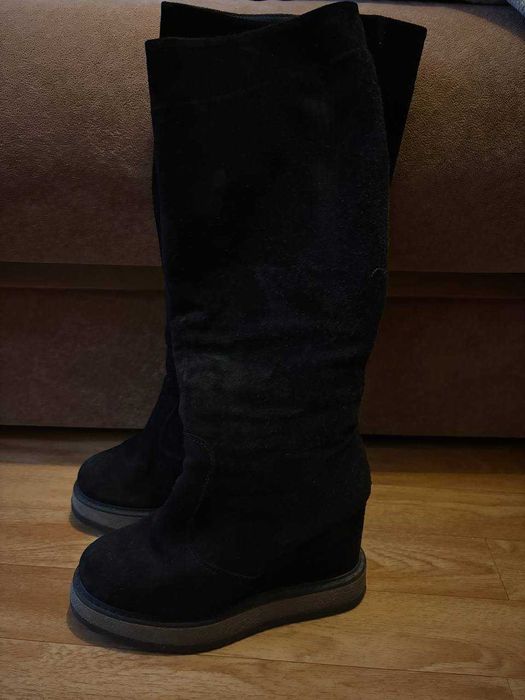 Продам женские ботфорды