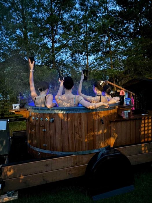 Mobilna Balia na wynajem Jacuzzi Hydromasaż Ruska Bania Dowóz gratis
