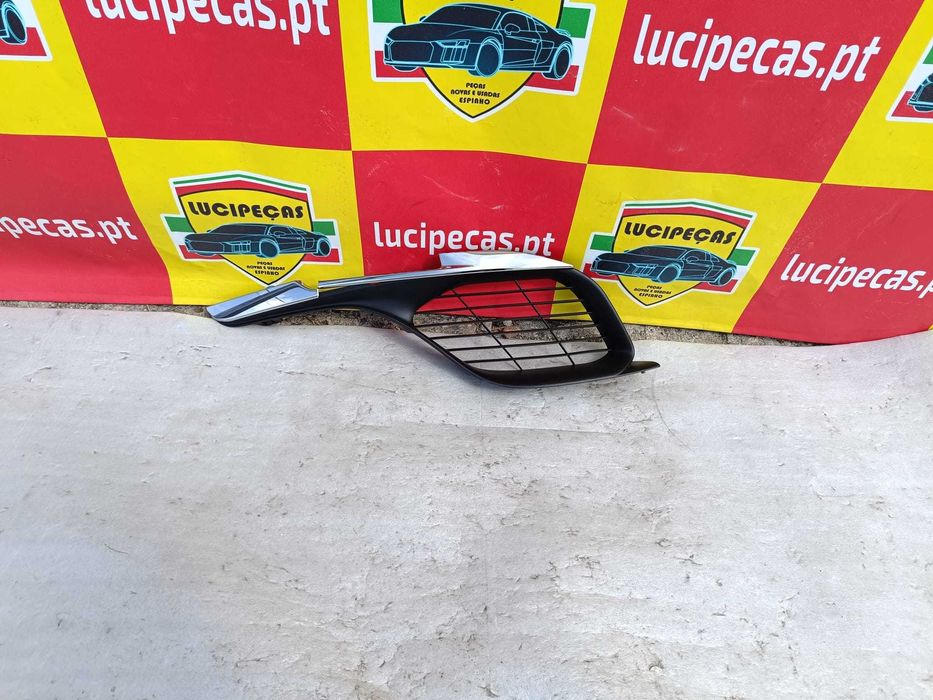 Grelha do para choque PEUGEOT 308 II 13-