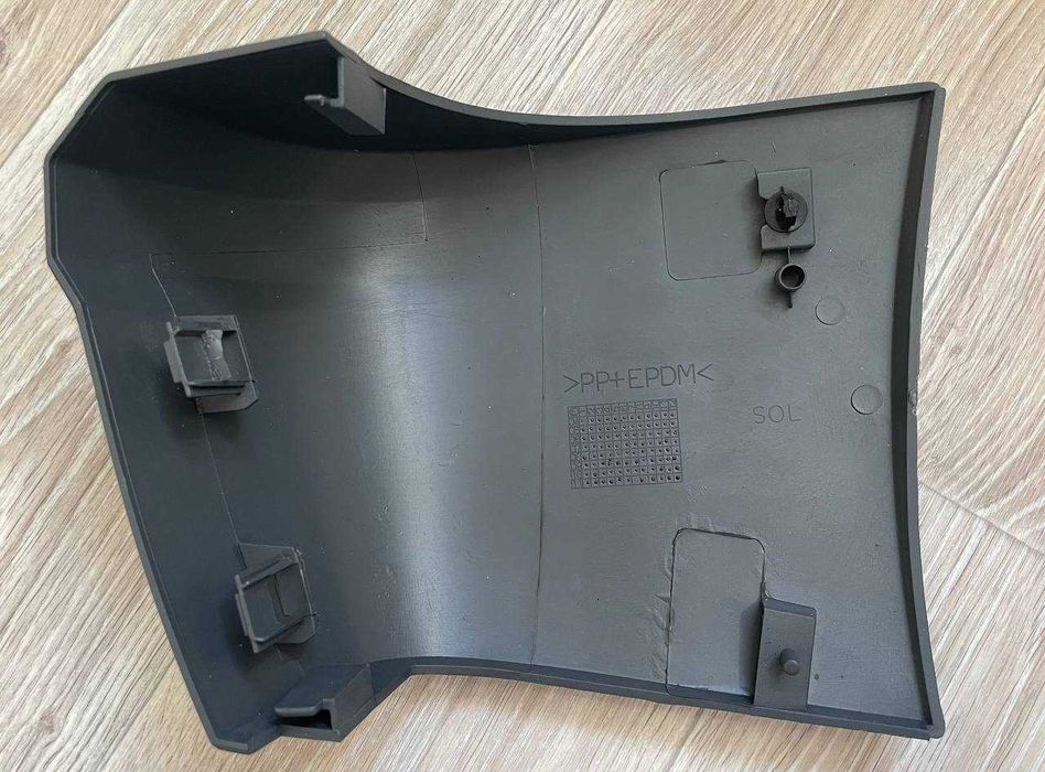 Клык (уголок) заднего бампера Ford Connect Конект 2002-2013