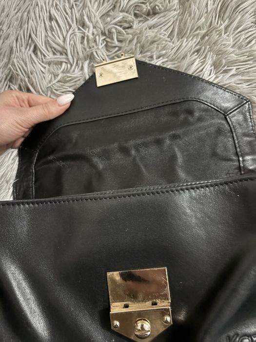 Torebka Kazar damksa czarna na łańcuszku