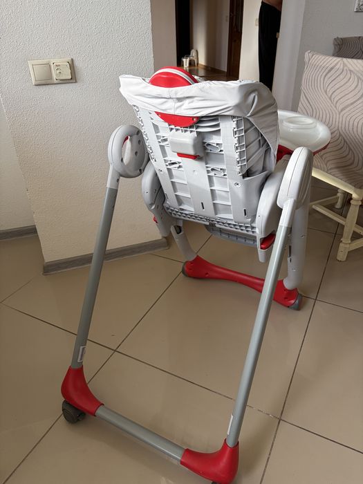 Дитяче крісло стіл  для годування  Chicco