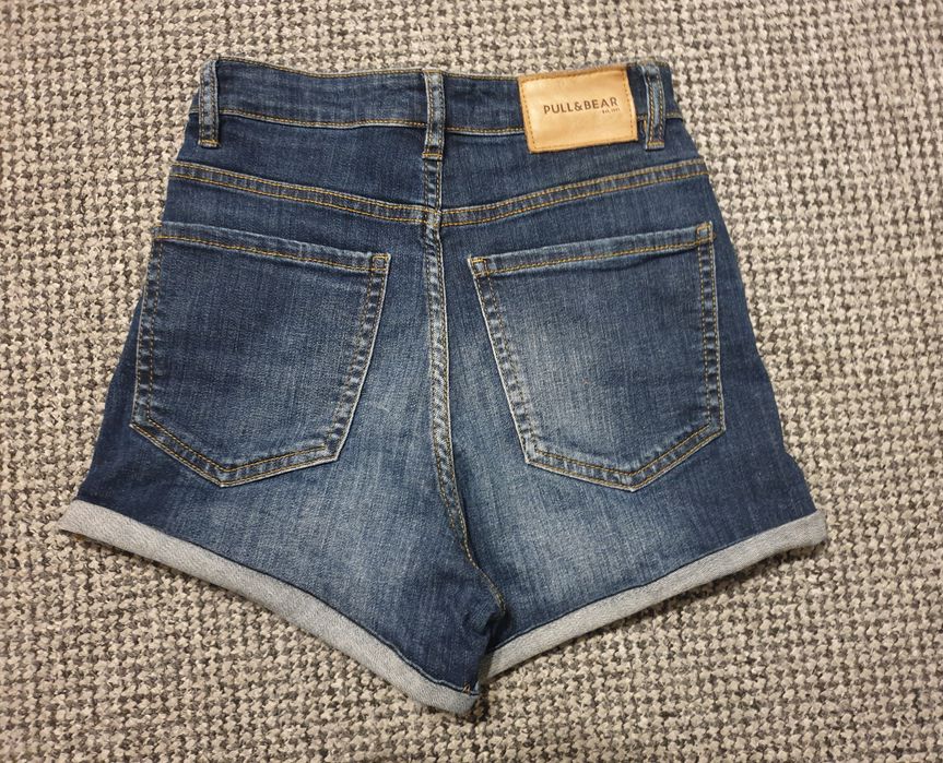 Szorty, krótkie spodenki, damskie/dziewczęce, Pull&Bear, rozm. 32