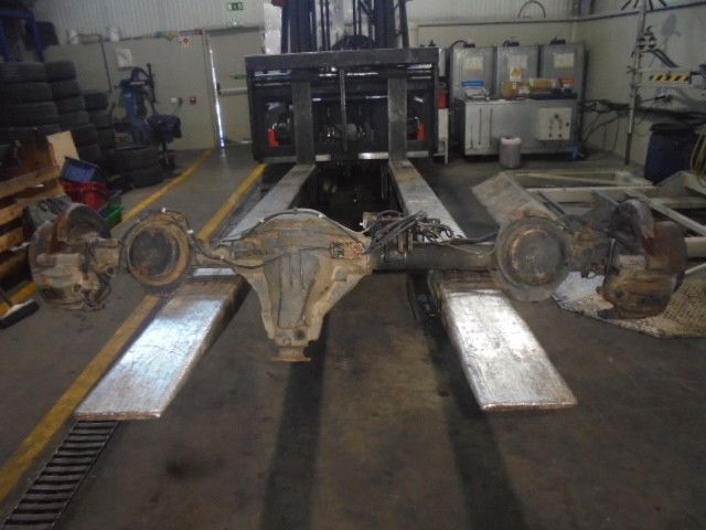 Eixo traseiro discos MERCEDES-BENZ G (W463)