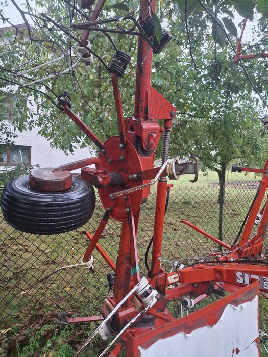 Przegrabiarka  hydrauliczna Spider 680