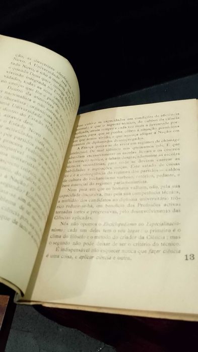 O Problema Universitário em Portugal 1934