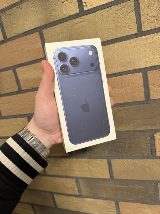 Apple iPhone 17 Pro Max 256Gb. (Deep Blue)