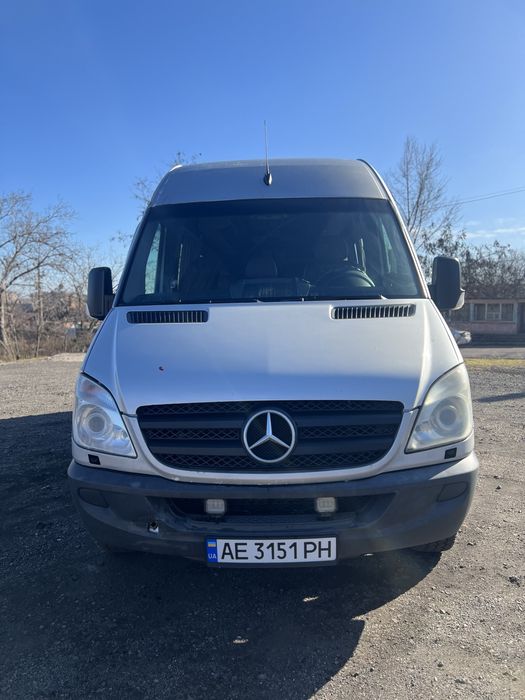 Mersebes-Benz Sprinter 319