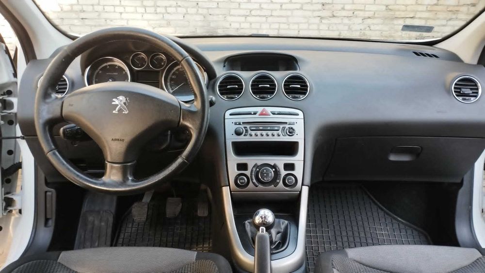 Peugeot 308 sw z 2012 r