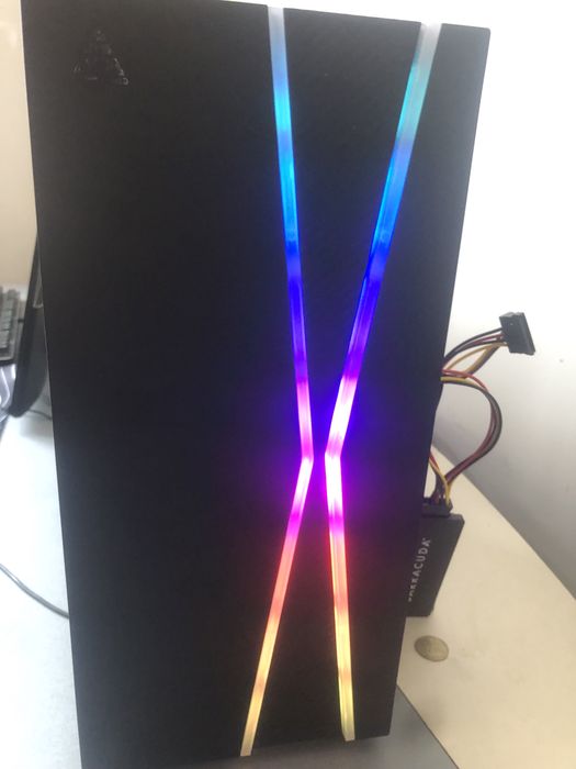 Ігровий пк, тягне сучасні ігри на ура