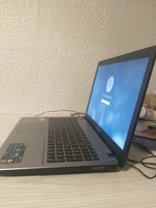 LAPTOP ASUS+ orginalny zasilacz