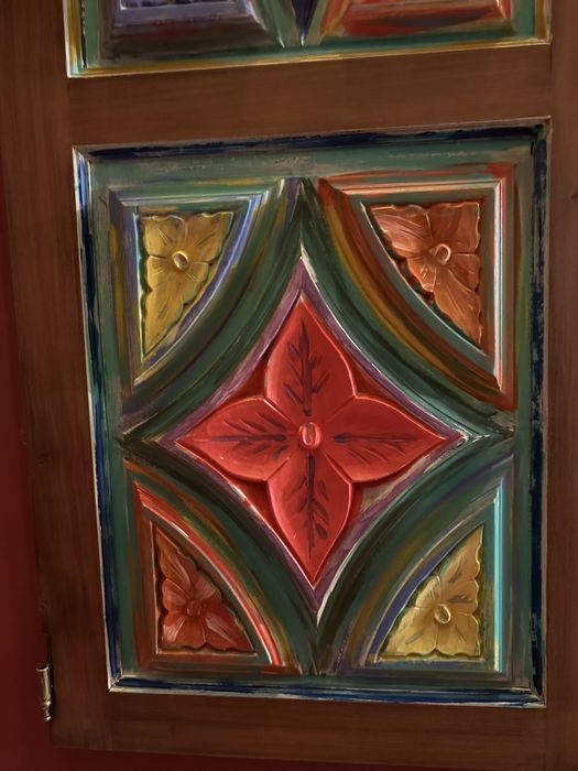 Porta Roupeiro antiga pintada - Cabeceira