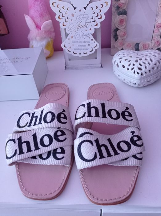 Klapki skórzane damskie Chloe'