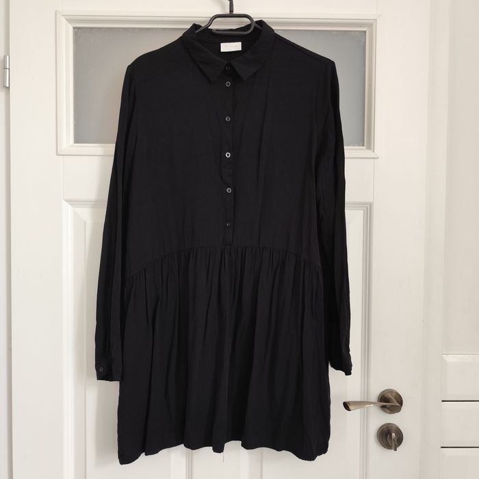 Sukienka Vila r.40 szmizjerka