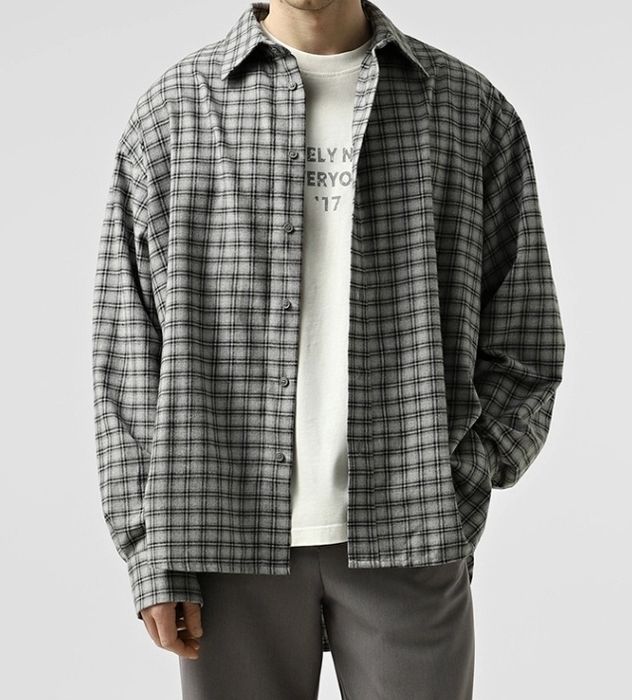 Сорочка чоловіча в клітинку