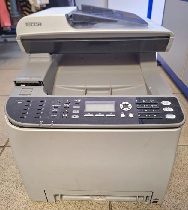 Лазерний кольоровий МФУ Aficio SP C242SF