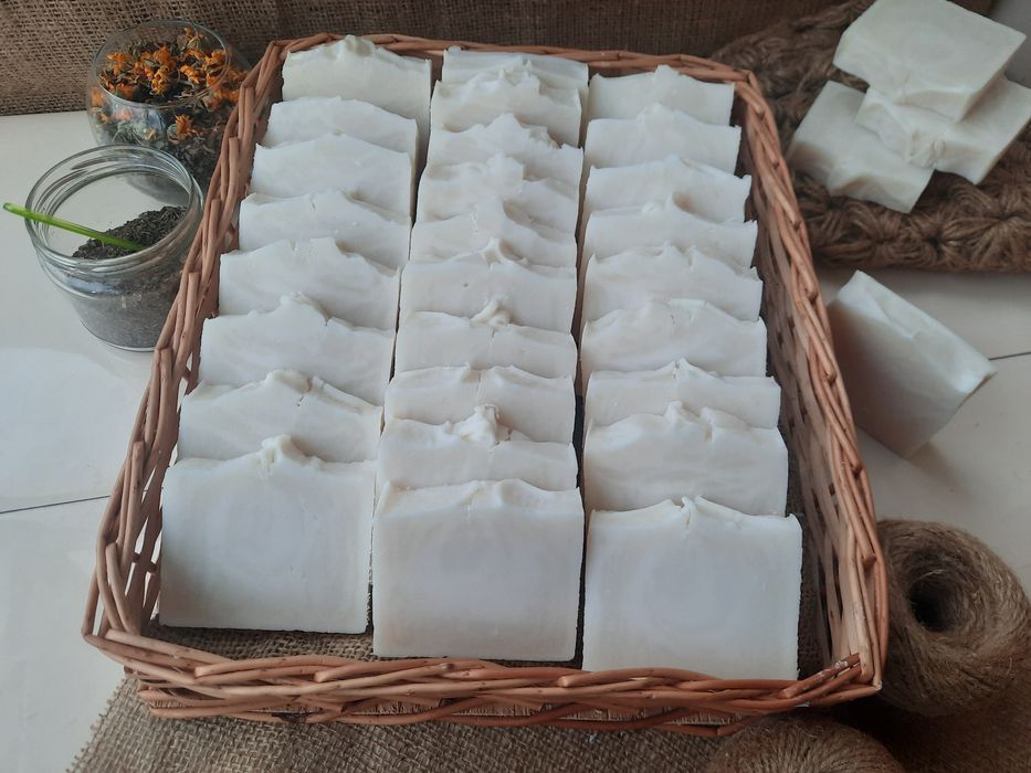 Кокосове (господарське) мило (з нуля) ручної роботи  130 грамм