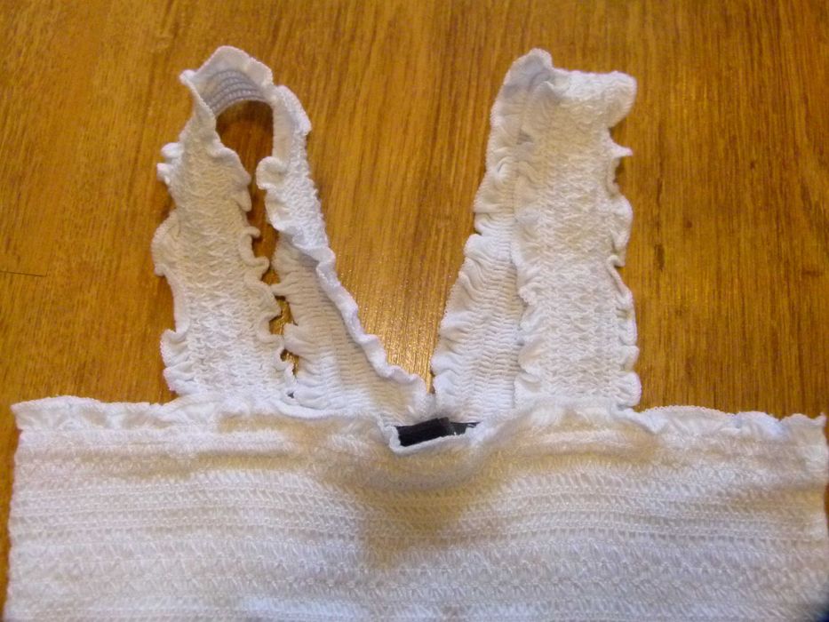 Primark bluzka crop top biały marszczony na szelkach rozm XS 34