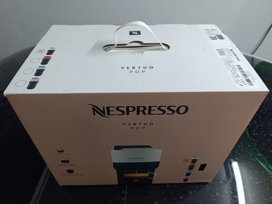 Máquina café Nespresso Vertuo NOVA