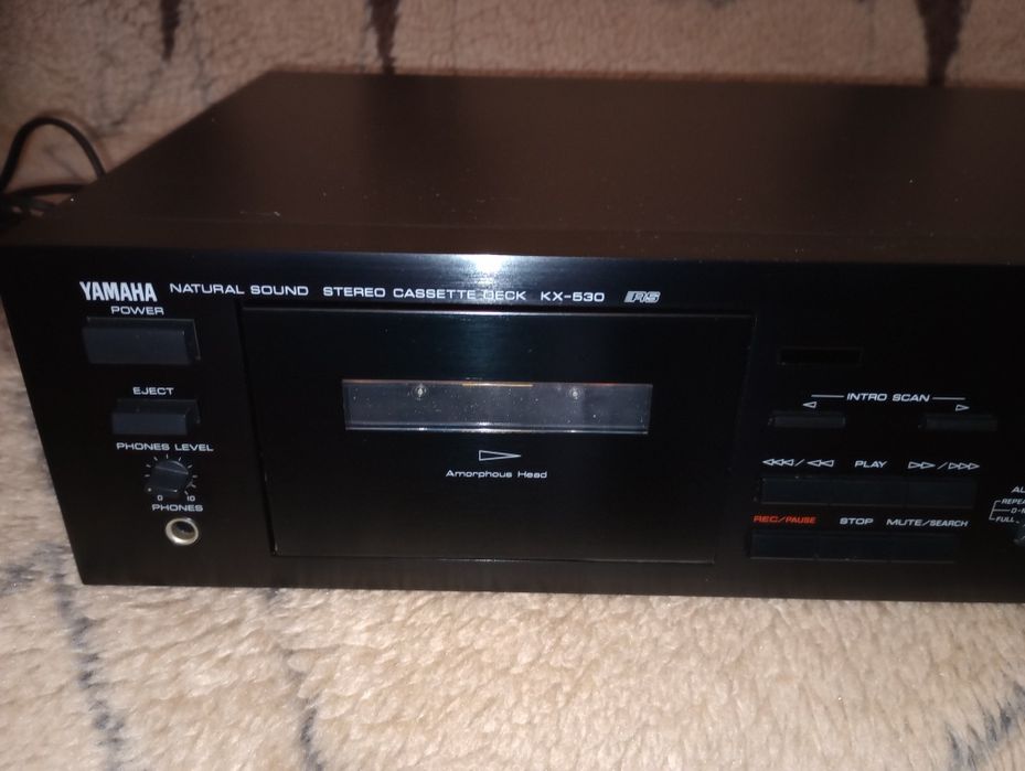Sprzedam magnetofon Yamaha model KX-530