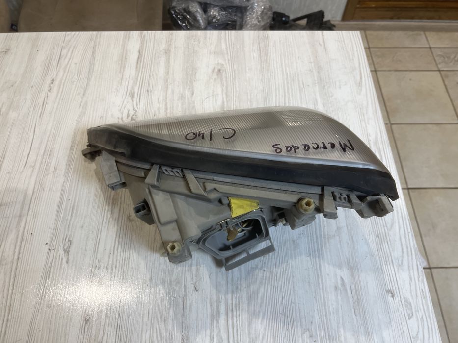 Mercedes-Benz W140 Coupe cl правая фара Glass Bosch 1305544172