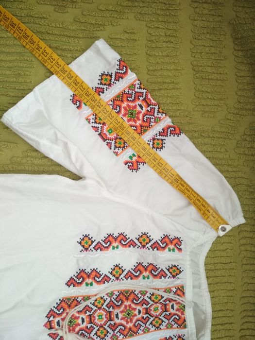 Дитяча вишита блузка
