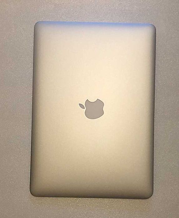 Apple macbook air 13" 2017| Core i5 | 8GB RAM | 128 Gb ssd