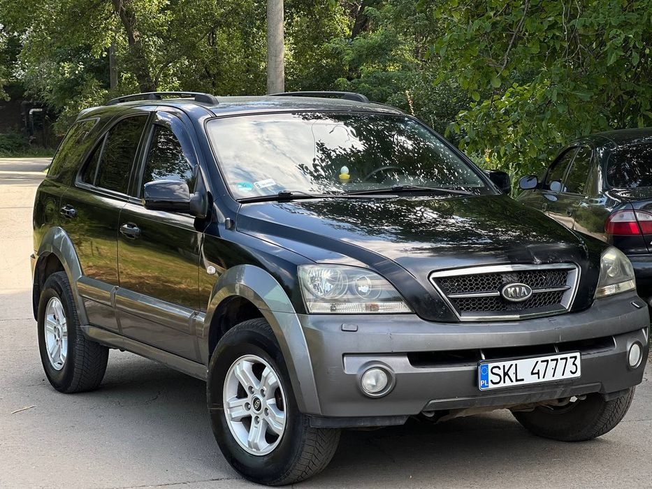 продам KIA SORENTO 2,5 дизельный внедорожник
