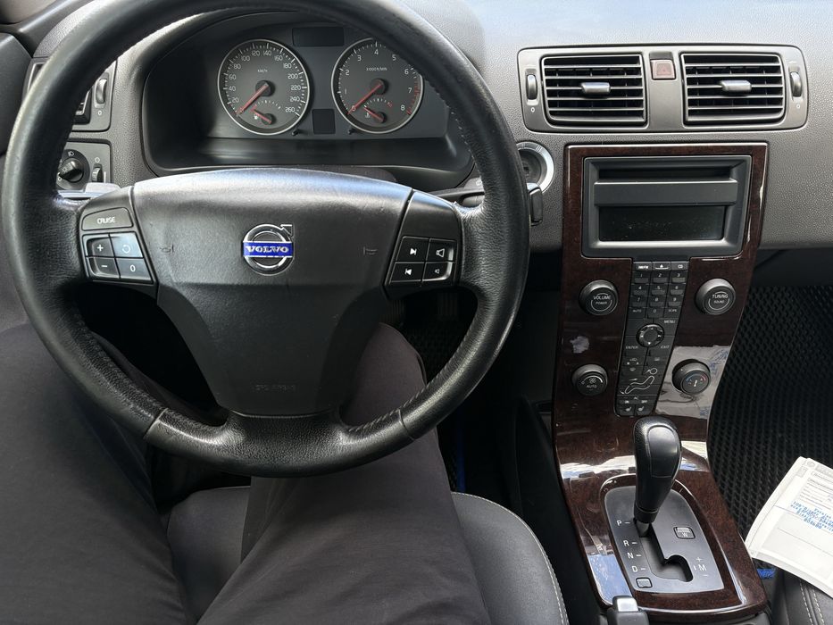 Volvo S40 2.4газ звичайний автомат