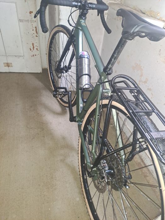 Bicicleta estrada gravel triban 120