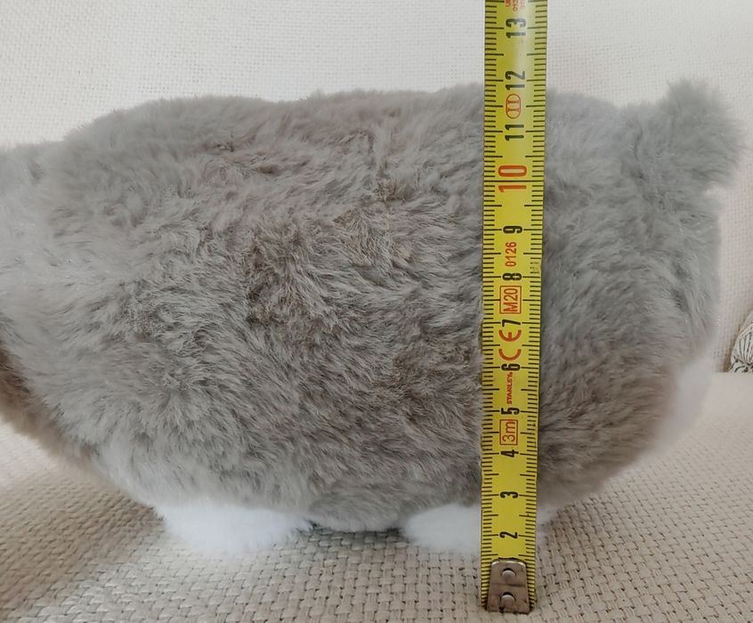 Nowa maskotka, pluszak szary kotek