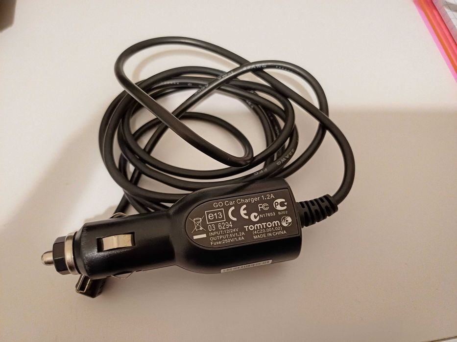 GPS TOMTOM XL Mod.: 4ET03 Usado