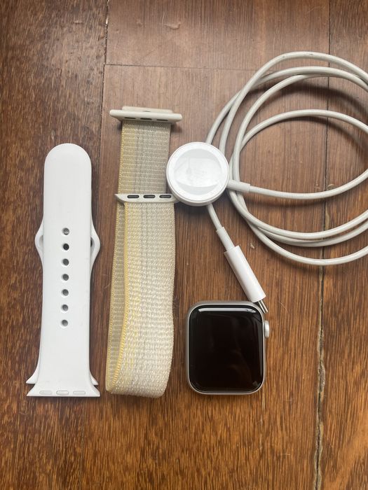 Apple watch SE..