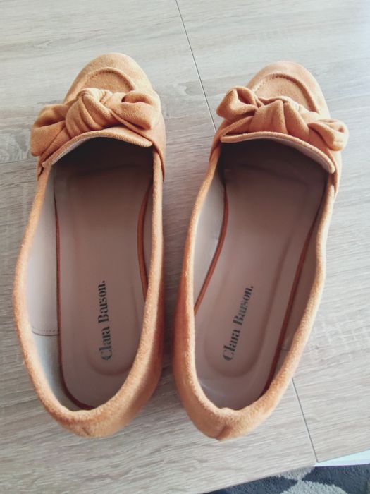 Baleriny musztardowe