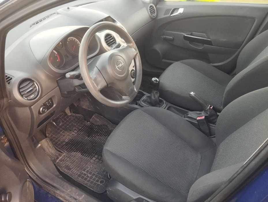 Opel corsa D 1.3 CDTI 2010 rok