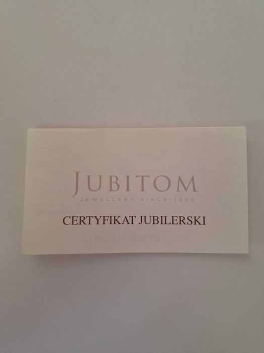 Pierścionek zaręczynowy z brylantem