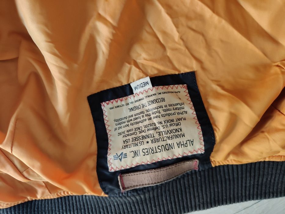 Kurtka Pilotka marki Alpha Industries INC.