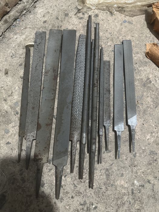 Рубанки і напильники.