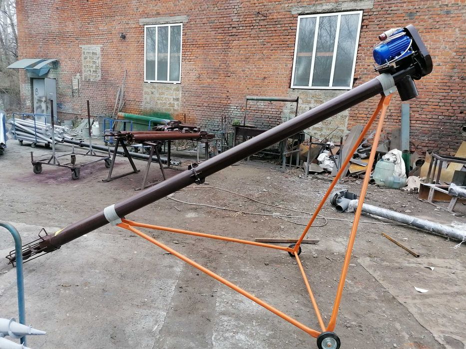 Шнековий погрузчик (навантажувач, конвейєр, зернометач, гнучкий) зерна