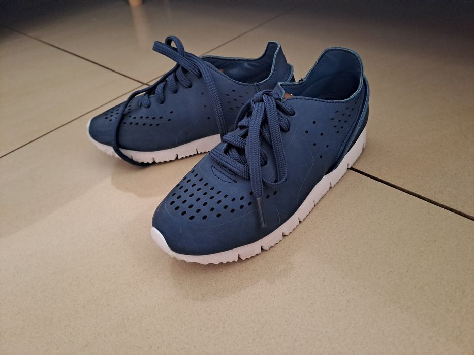 Chłopięce wiązane buty sportowe 33 feewear