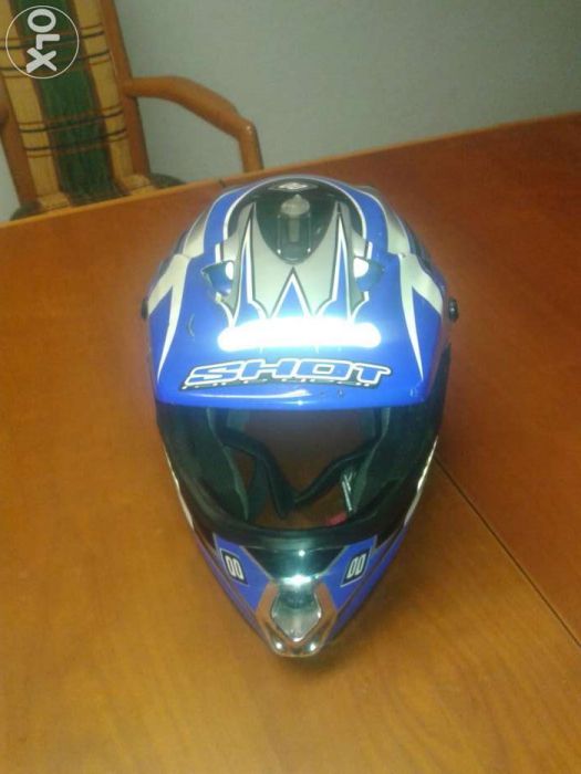 Capacete shot tamanho 58