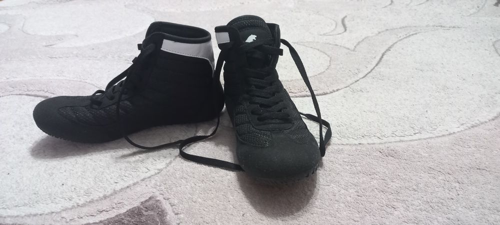 Борцівки дитячі.