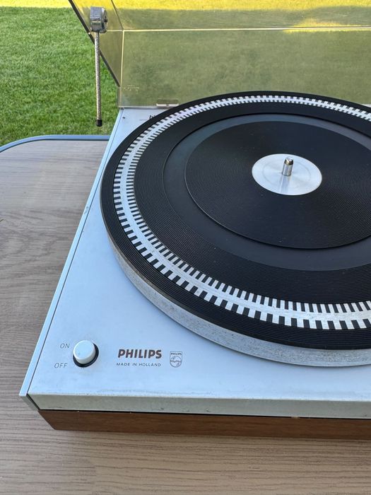 Gramofon Philips 212 Electronic