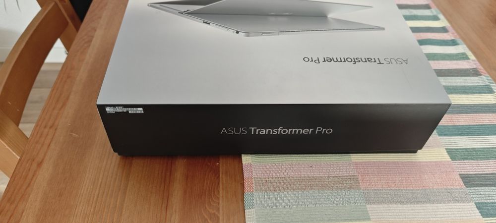 Asus Transformer pro klawiatura ładowarka i rysik