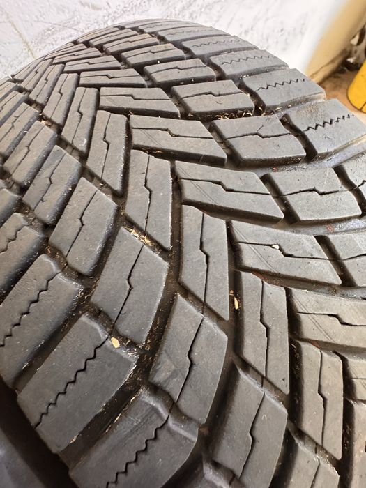 215/65/16 stan bdb 7mm 2024r cena za 2szt Bridgestone Weathercontrol
