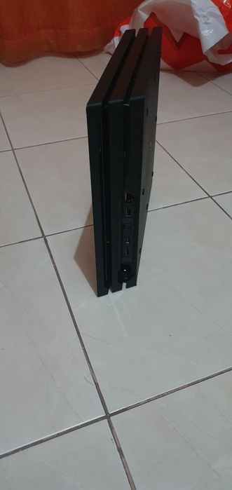 Playstation 4 Pro 1 Terá.