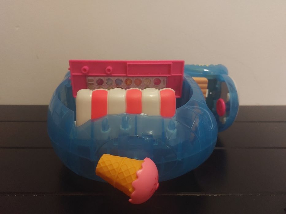 Coleção Enchantimals - Carrinha dos Gelados