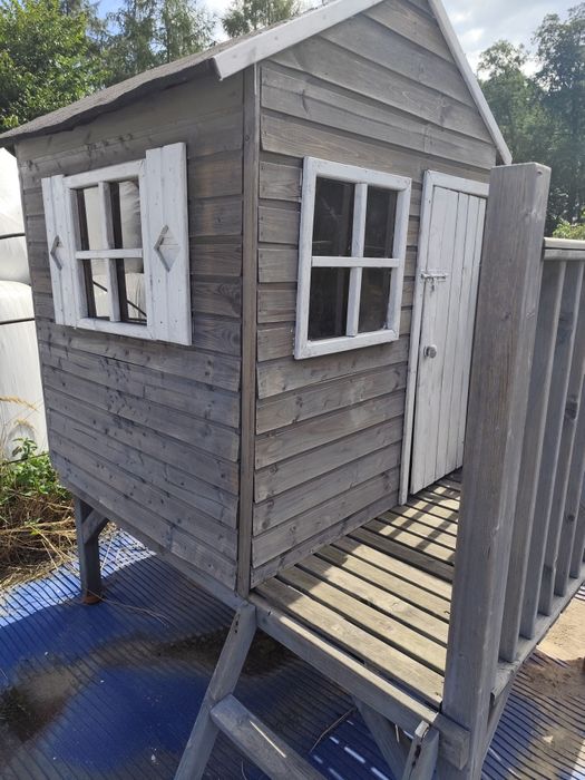 Domek drewniany dla dzieci